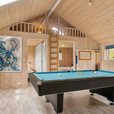 Holiday Karoline - 400m From The Sea By Interhome Feriehus