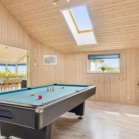 Holiday Karoline - 400m From The Sea By Interhome Feriehus Rønde