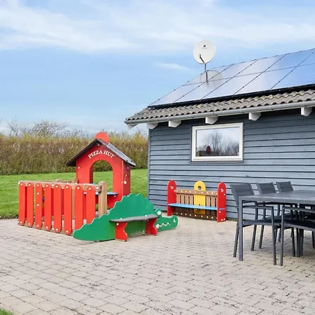 Feriehus Holiday Karoline - 400m From The Sea By Interhome